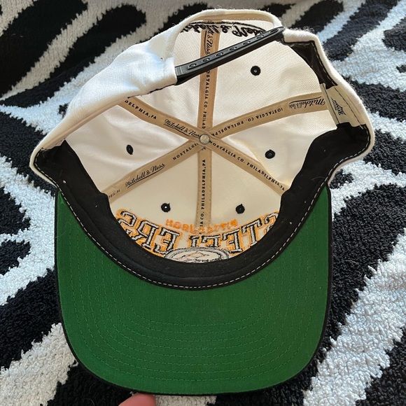 Mitchell & Ness - Pittsburgh Steelers Snapback Hat - Picture 4 of 5